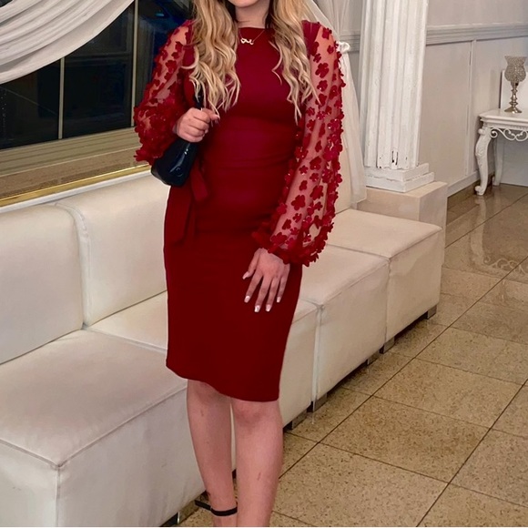 Dress - Picture 1 of 1